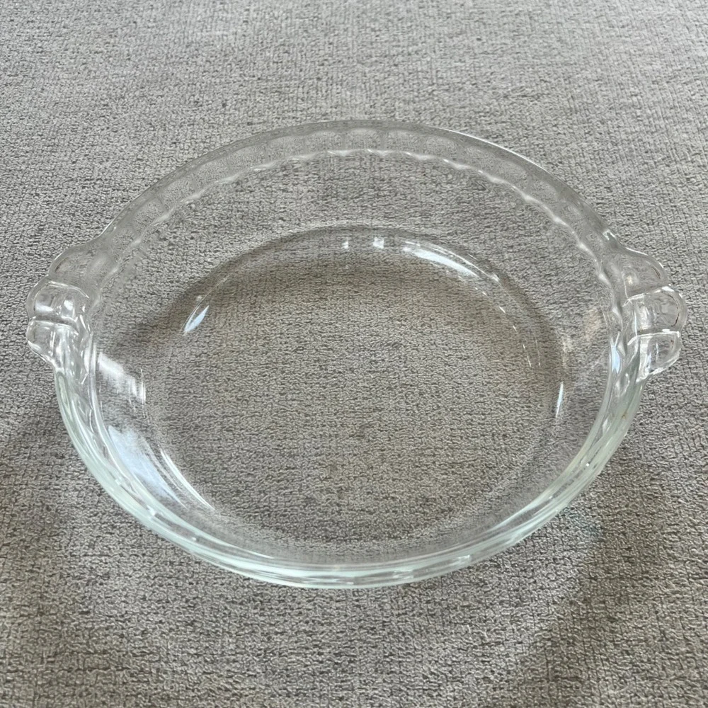 Vintage Pyrex 228 Clear Glass Pie Plate 8.5 Inch Scalloped Rim with Handles